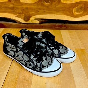 Coach Emblem Sneakers - Size 8